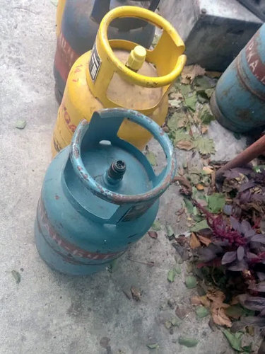 Използвани битови газови бутилки